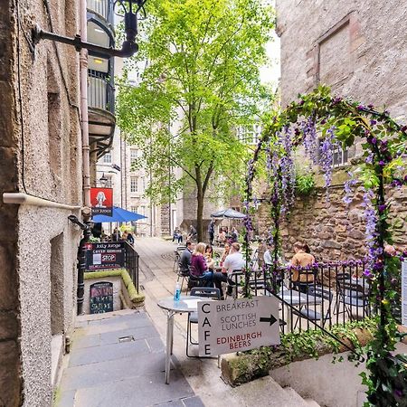 Unique 2 Bedroom Castle Suite Apartment - Near Edinburgh Castle & Royal Mile Exterior photo
