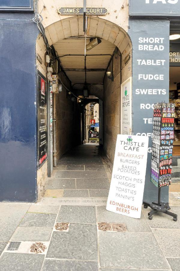 Unique 2 Bedroom Castle Suite Apartment - Near Edinburgh Castle & Royal Mile Exterior photo